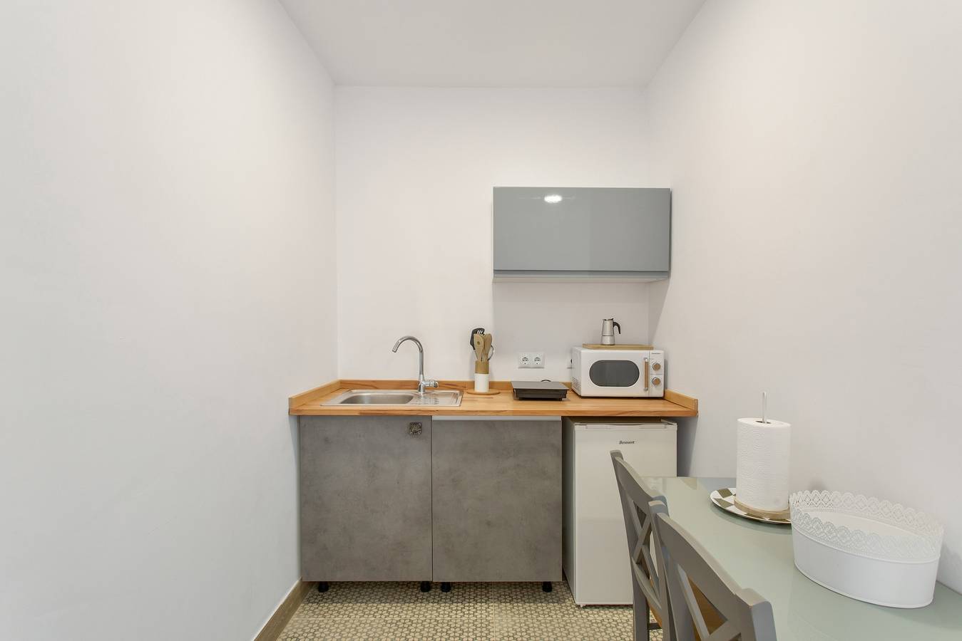 Apartment 4 5